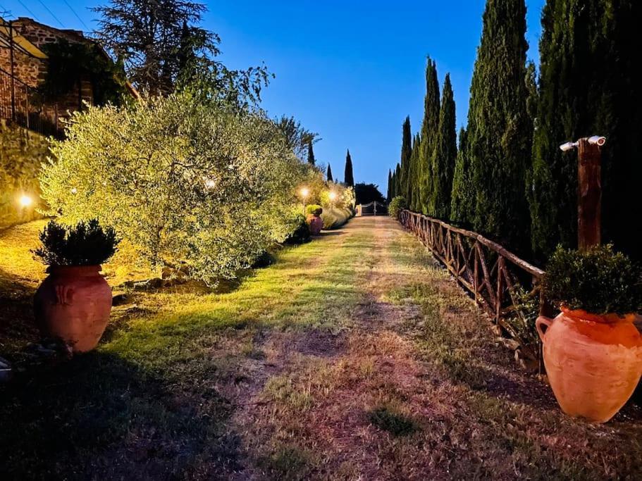 Luxury 1-Bedroom House With The Pool In Tuscany. Ангьяри Экстерьер фото